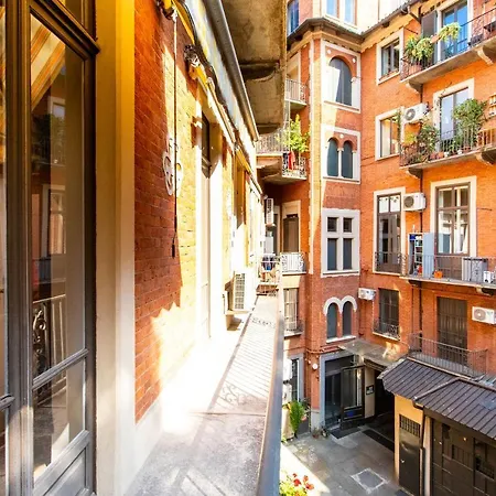 Apartment Piazza Castello Elegant *