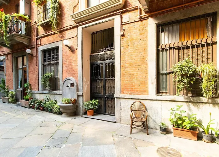Piazza Castello Elegant Apartment
