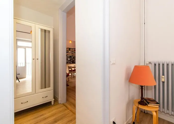 Piazza Castello Netflix * Torino