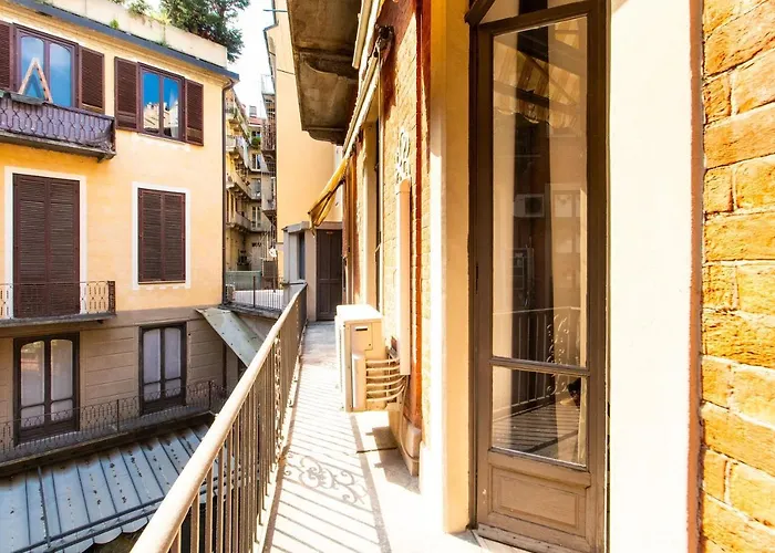 Apartment Piazza Castello Elegant *
